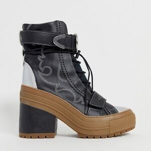 CONVERSE BLACK BOOTS